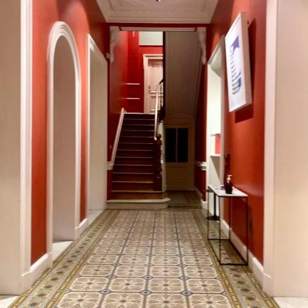 Crossborder Nest - Appartement de standing proche du circuit SPA-FRANCORCHAMPS et des HAUTES-FAGNES，位于韦尔维耶的酒店