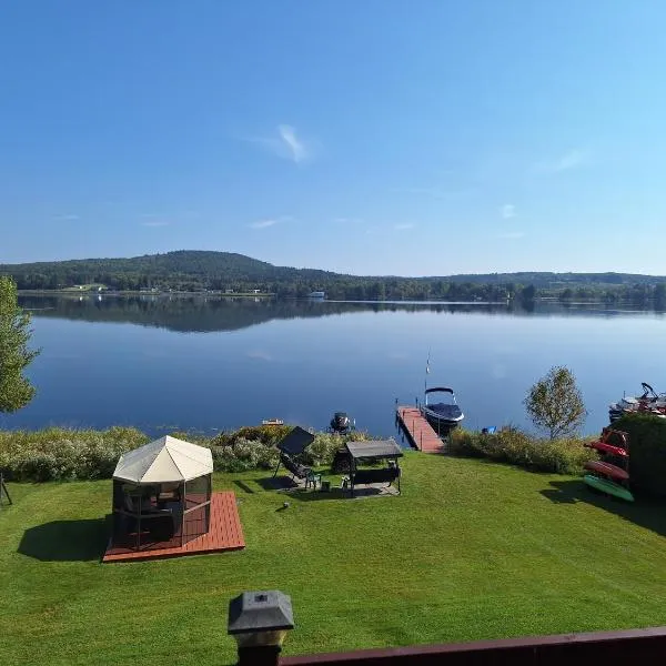 Le Repos Du Lac Aylmer，位于Disraeli的酒店