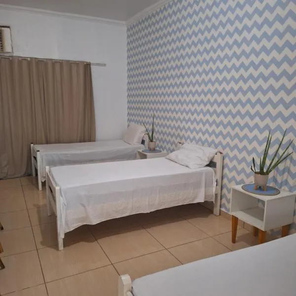 Quarto triplo com banheiro compartilhado，位于马瑙斯的酒店