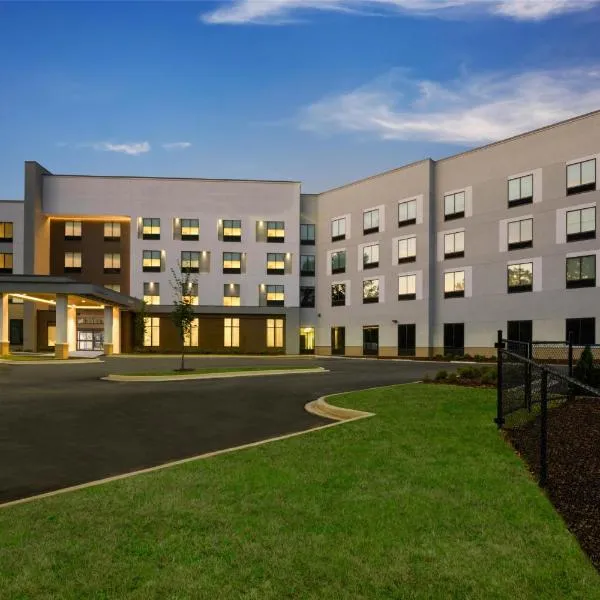 Hampton Inn & Suites By Hilton Decatur，位于迪凯特的酒店