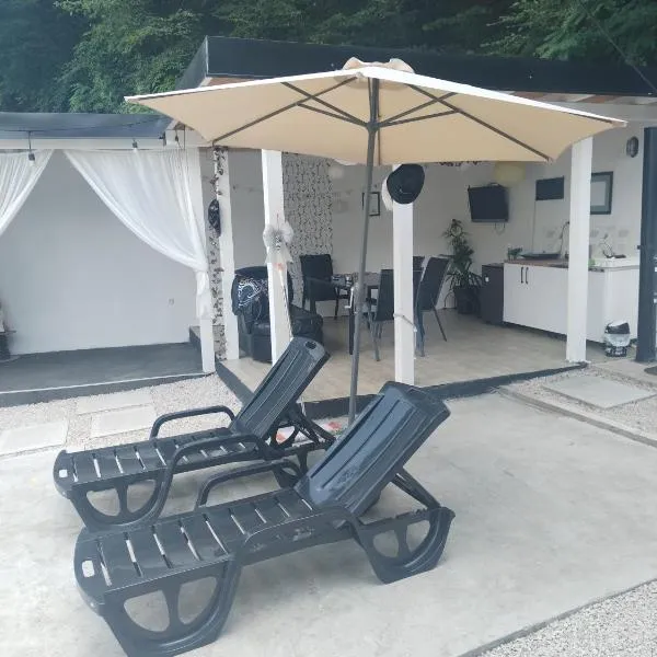 MERLIN House，位于弗尔尼亚奇卡矿泉镇的酒店