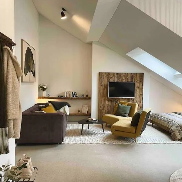 Stilvolles Loft mit Naturpool，位于梅尔斯的酒店