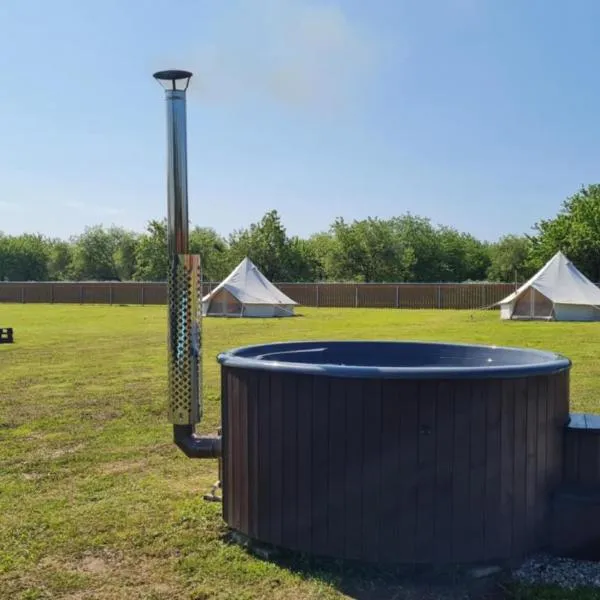 Salomon Glamping，位于Mooste的酒店