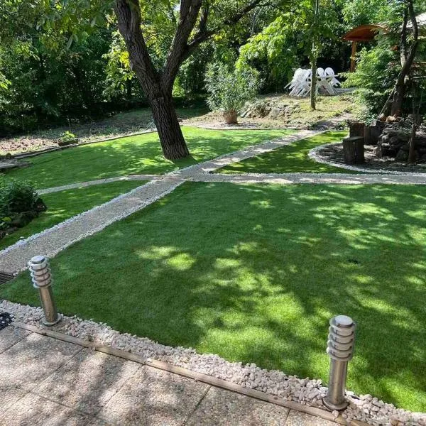 Gergely Apartman，位于Abasár的酒店