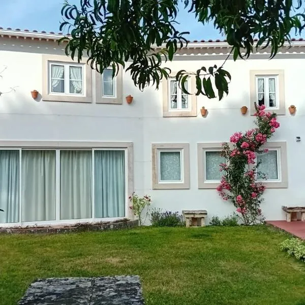 Casa da Tília，位于Caxarias的酒店