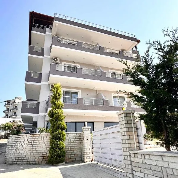 Golden Berden Boutique Apart-Hotel，位于Çukë的酒店