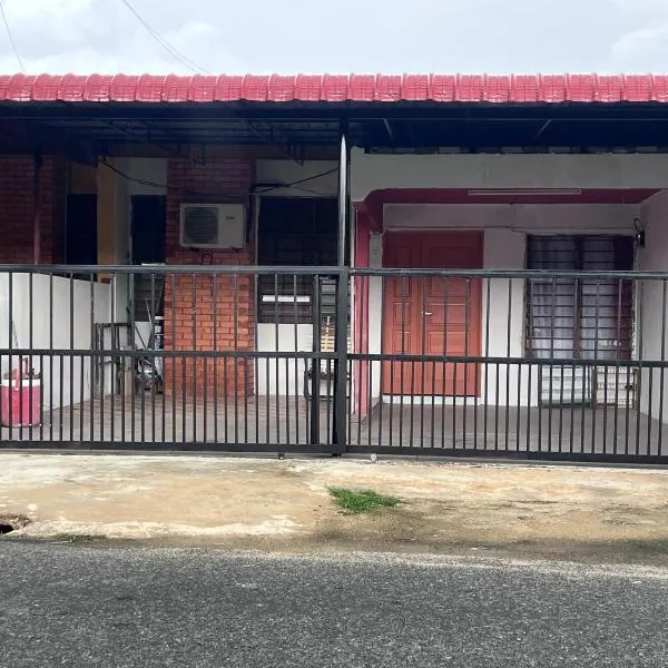 imani homestay taman ira kangar perlis，位于加央的酒店