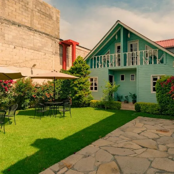 Chalet Dominnycos，位于圣克里斯托瓦尔-德拉斯卡萨斯的酒店