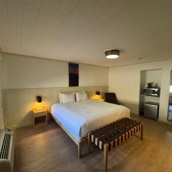 Pikes Peak Inn，位于马尼温泉的酒店
