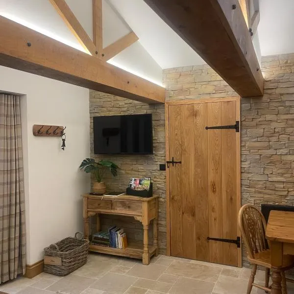 Tawny Lodge, Evesham Nr Cotswolds，位于伊夫舍姆的酒店