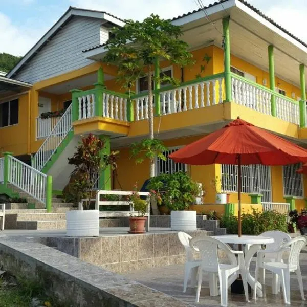 Hotel Posada Enilda，位于Bahia Maracaibo的酒店