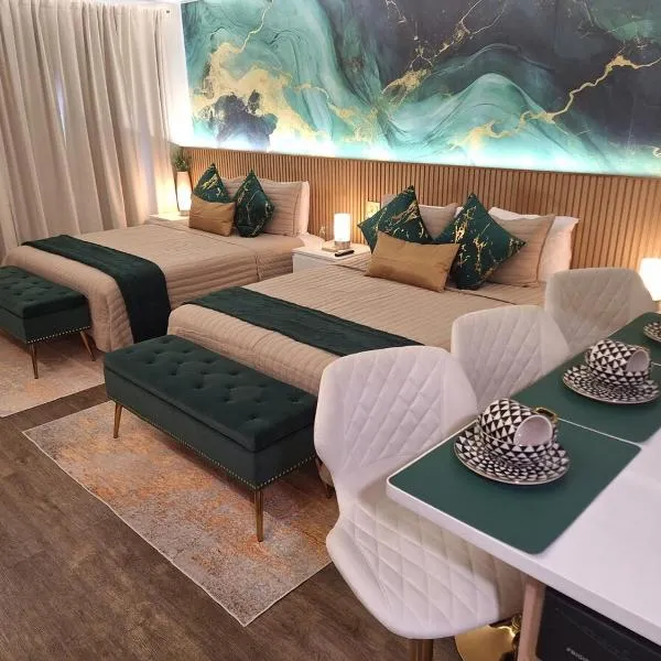 Emerald Luxe Lakeview 6 min to EPIC Universe，位于奥兰多的酒店