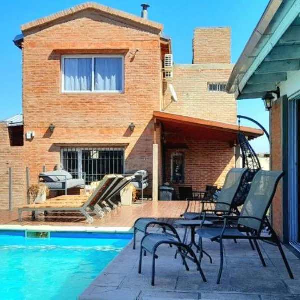 Casa Serrana Mirador del Lago - Casa con Quincho，位于比亚莱特马西的酒店