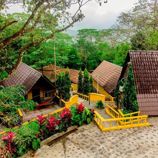 Hotel Refugio Cariguana，位于埃尔巴列德安通的酒店