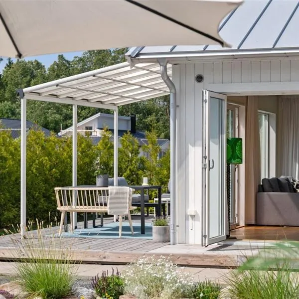 Three room house in the archipelago 50 minutes from Stockholm，位于诺尔泰利耶的酒店