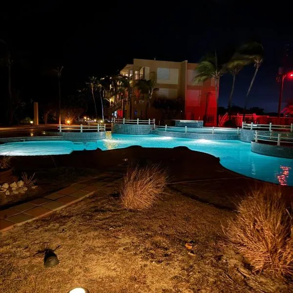Condo Ocean View from Balcony Swimming Pool Playa Sucia，位于卡沃罗霍的酒店