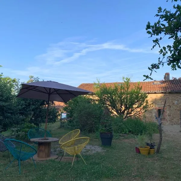 Le refuge du Jardinier，位于Abzac的酒店