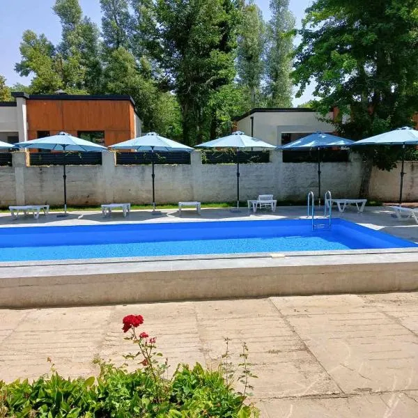 Casa Blanca，位于瓦杜卢伊沃达的酒店