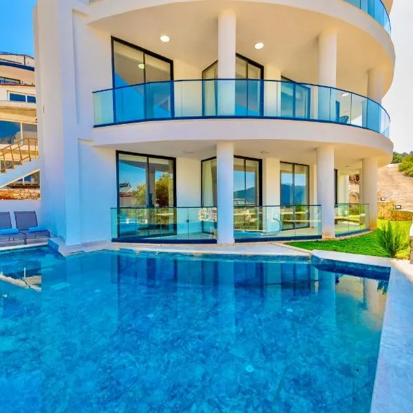 Full Sea View with Pool and Jacuzzi in Kalkan 4，位于卡斯的酒店