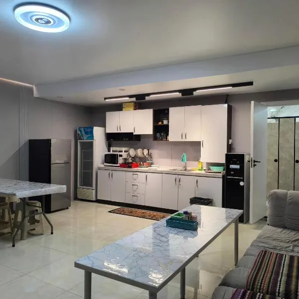 Town Yard Hostel，位于乌兰巴托的酒店