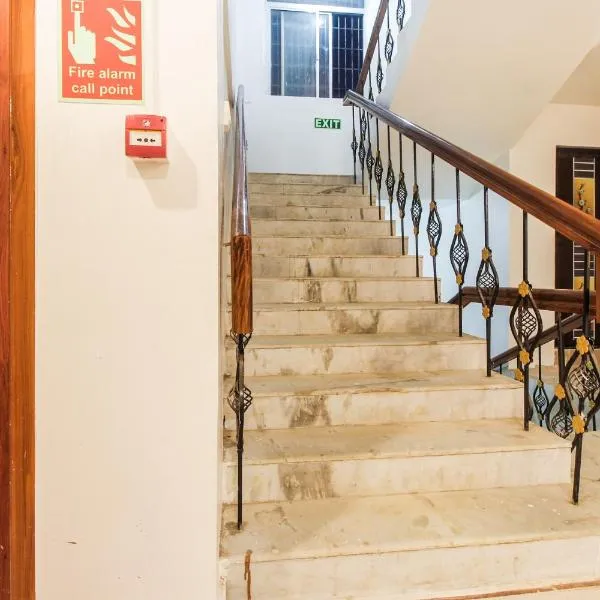 Super Hotel O Sakthi Grand，位于埃罗德的酒店