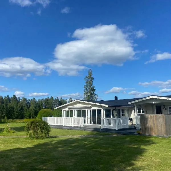 Mysigt hus i Torsby，位于图什比的酒店