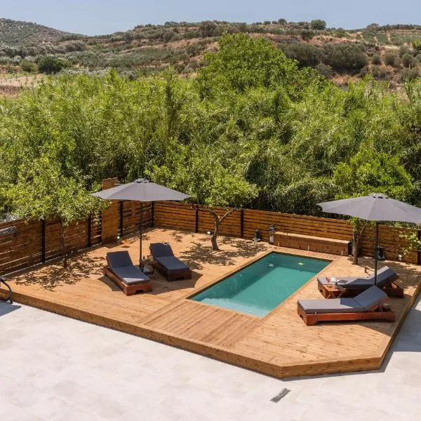 Lemonanthos Villa private pool，位于Káto Kalésia的酒店