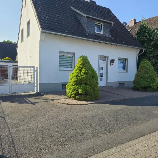 Ferienwohnung 2 - Nähe Phantasialand, Köln, Bonn，位于维勒斯威特的酒店