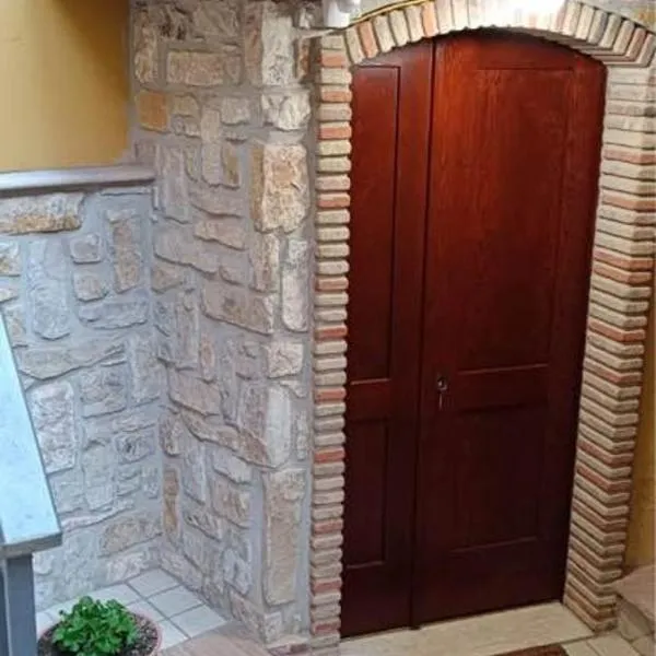 casa di Papa'，位于Montefredane的酒店