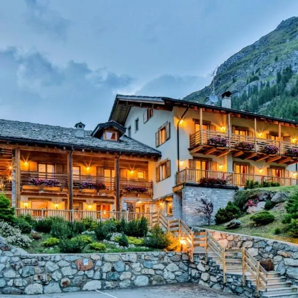 Ellex Eco Hotel，位于格雷索拉特里尼泰的酒店