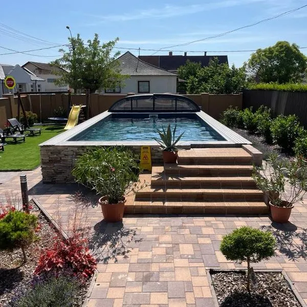 PRÉMIUM APARTMANOK，位于小瓦尔道的酒店