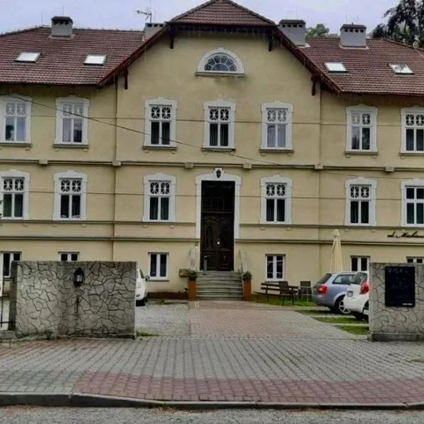 Villa Park Ustroń，位于乌斯特龙的酒店