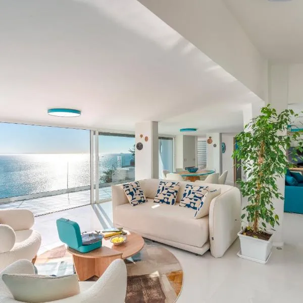 Laguna Blu - Resort Villa overlooking the sea on the Amalfi Coast，位于维耶特里的酒店