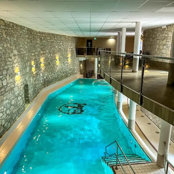 瓦塞切罗斯韦斯特伯格酒店及Spa，位于Westerburg的酒店