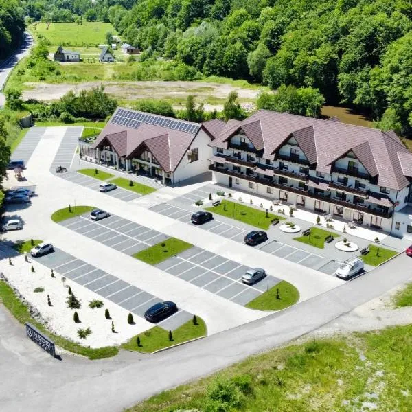 Nedei Hotel&Spa Transalpina，位于Martinie的酒店
