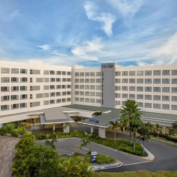 Park Inn By Radisson Clark，位于安吉利斯的酒店