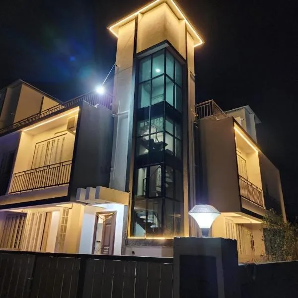 Twilight Stays ll 2BHK Private Villa ll Swimming Pool ll AC ll BBQ，位于罗纳瓦拉的酒店