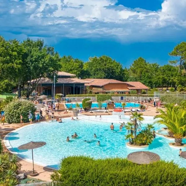 Mobilhome Clim Toboggans aquatiques，位于拉特斯特德布赫的酒店