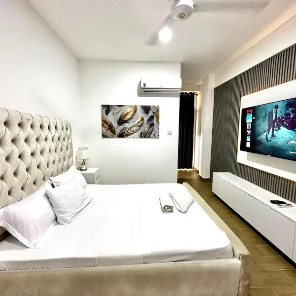 AQUA GARDENS SEAVIEW LUXURY HOMESTAY NYALI Msa，位于蒙巴萨的酒店