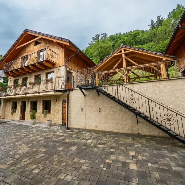 Chaty pod Kamenným morom - Skalka，位于维尼的酒店
