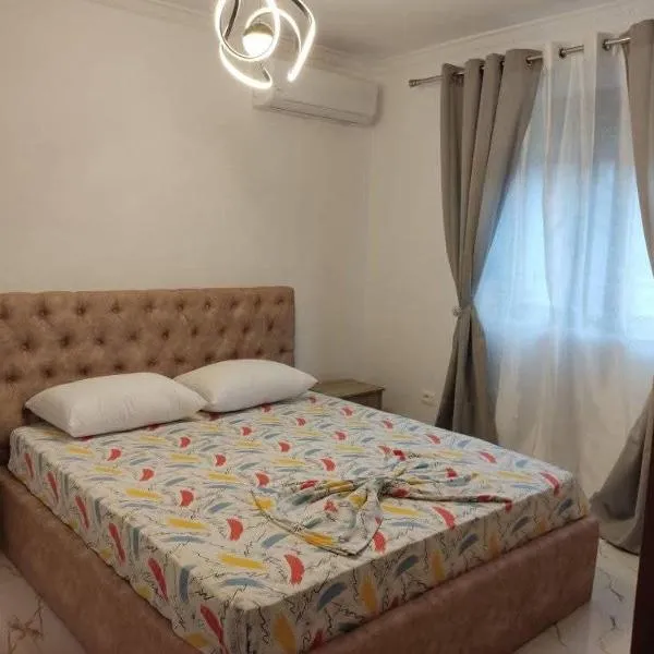Korca Apartament Koci，位于戈里察的酒店