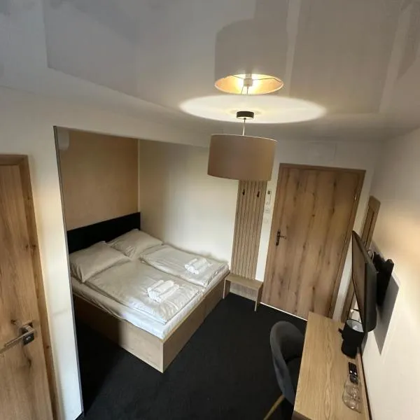 Cliff House & Restaurant，位于扎雷的酒店