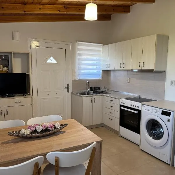 The Wooden Nest，位于阿斯格罗的酒店