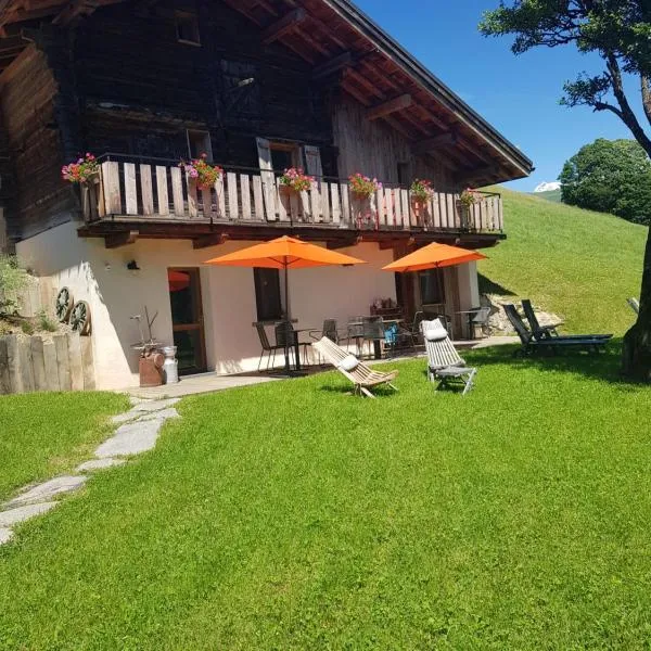 Aux fermes de la Croix, Maison d'hôtes, Spa，位于欧特吕斯的酒店