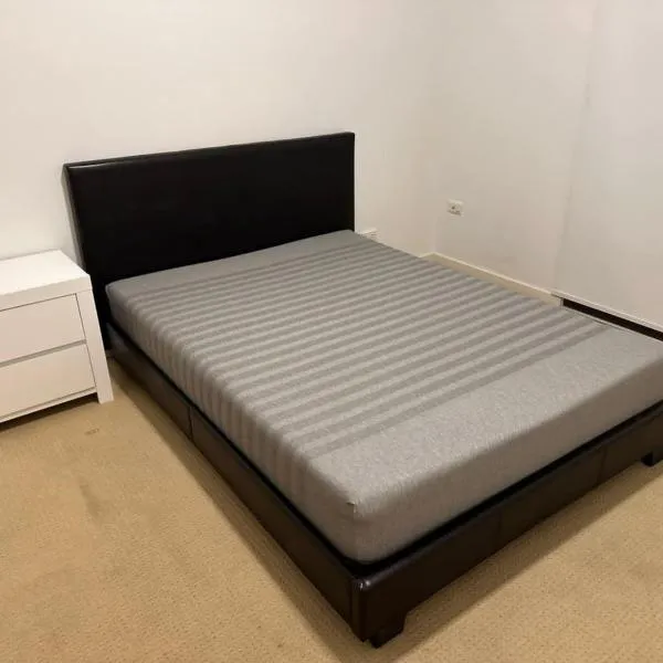 Town house Room with Shared Bath，位于Capalaba的酒店
