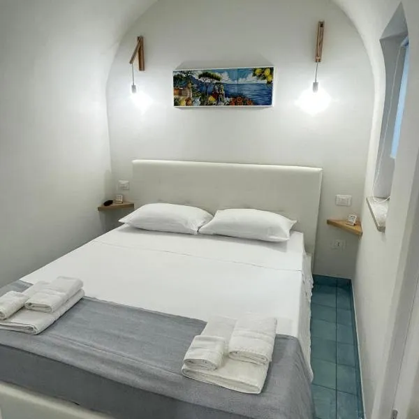 Sun Home，位于维耶特里的酒店