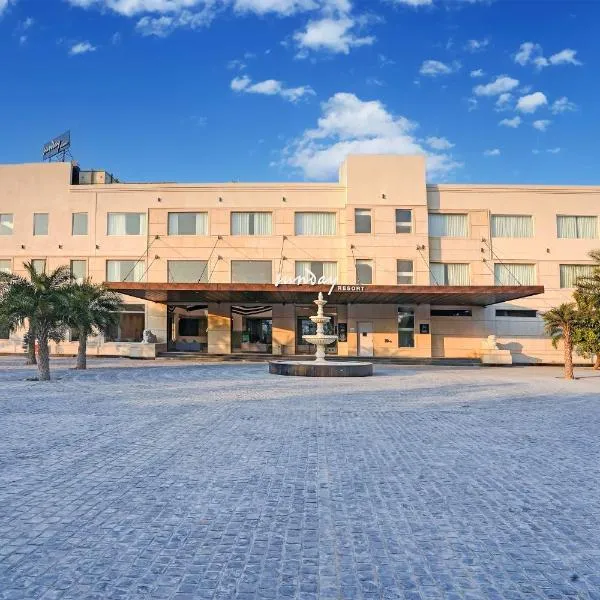 Sunday Hotels and Resort Gurgaon，位于古尔冈的酒店
