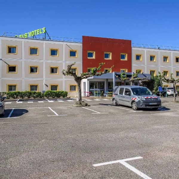 B&B HOTEL Nîmes Caissargues，位于凯萨尔格的酒店