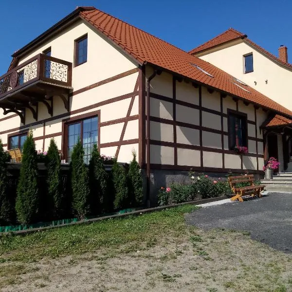 Folwark Zielona Dolina，位于Sieniawa的酒店