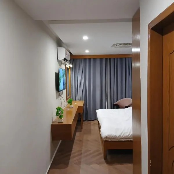 Grande apartments 205,206，位于拉瓦尔品第的酒店